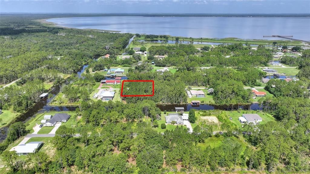 En Venta: $155,000 (0.50 acres)