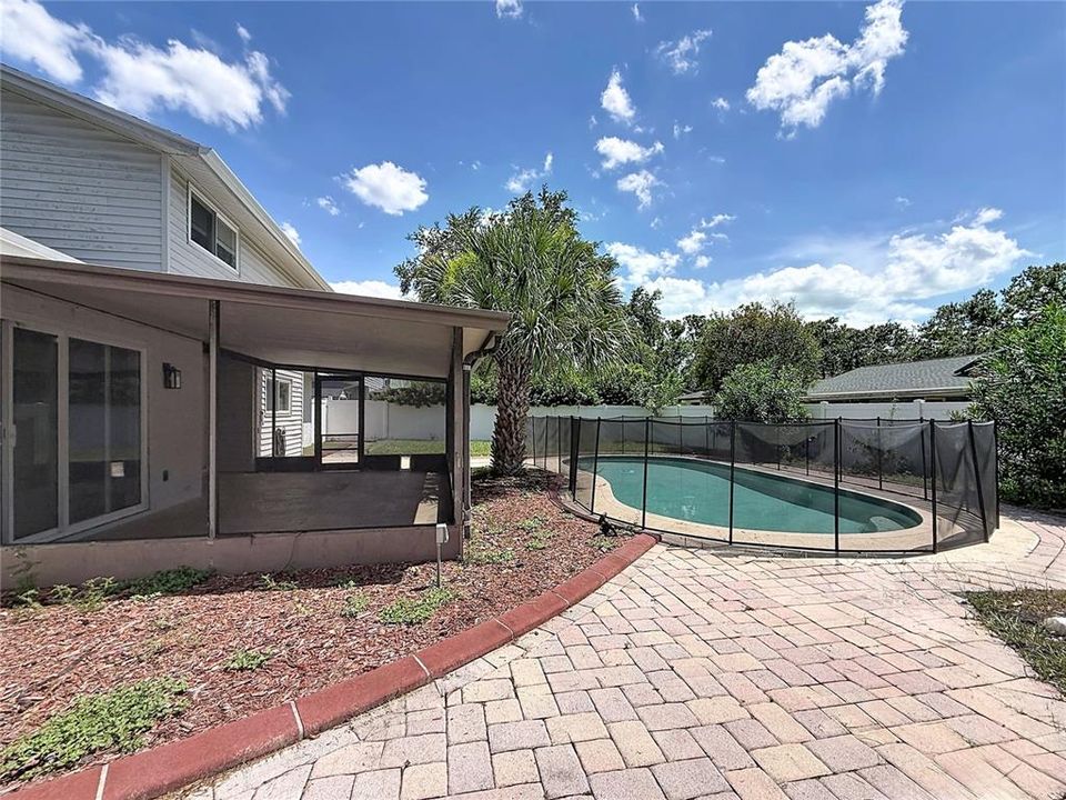 En Venta: $489,900 (4 camas, 2 baños, 2126 Pies cuadrados)
