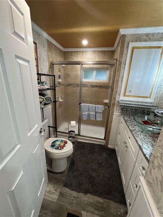 For Sale: $199,000 (2 beds, 2 baths, 1018 Square Feet)