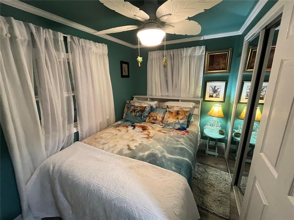 For Sale: $199,000 (2 beds, 2 baths, 1018 Square Feet)