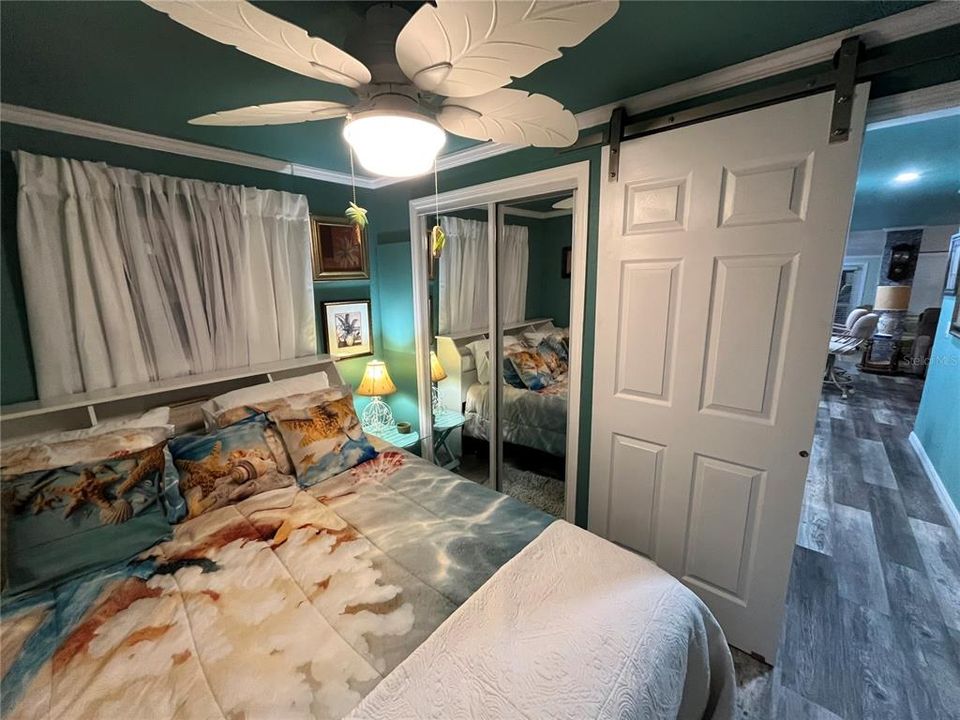 For Sale: $199,000 (2 beds, 2 baths, 1018 Square Feet)