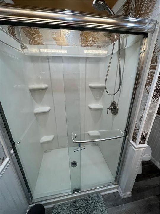 For Sale: $199,000 (2 beds, 2 baths, 1018 Square Feet)
