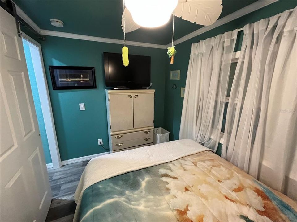 For Sale: $199,000 (2 beds, 2 baths, 1018 Square Feet)