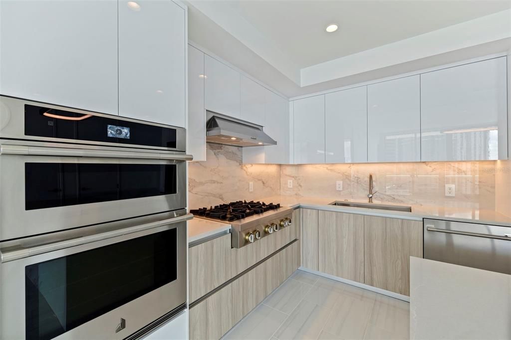 На продажу: $1,495,000 (3 спален, 3 ванн, 1732 Квадратных фут)