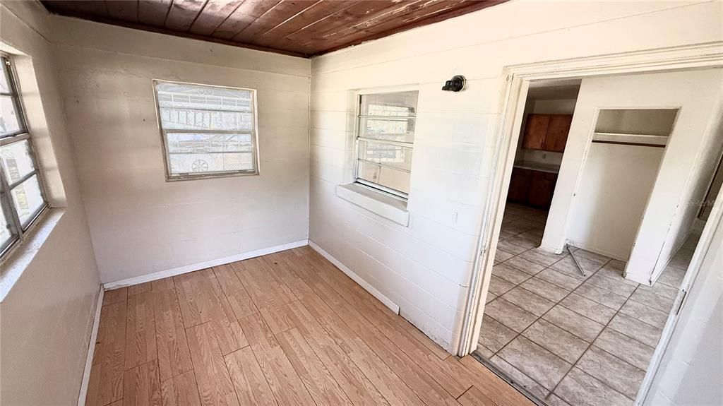 En Venta: $160,000 (3 camas, 1 baños, 988 Pies cuadrados)