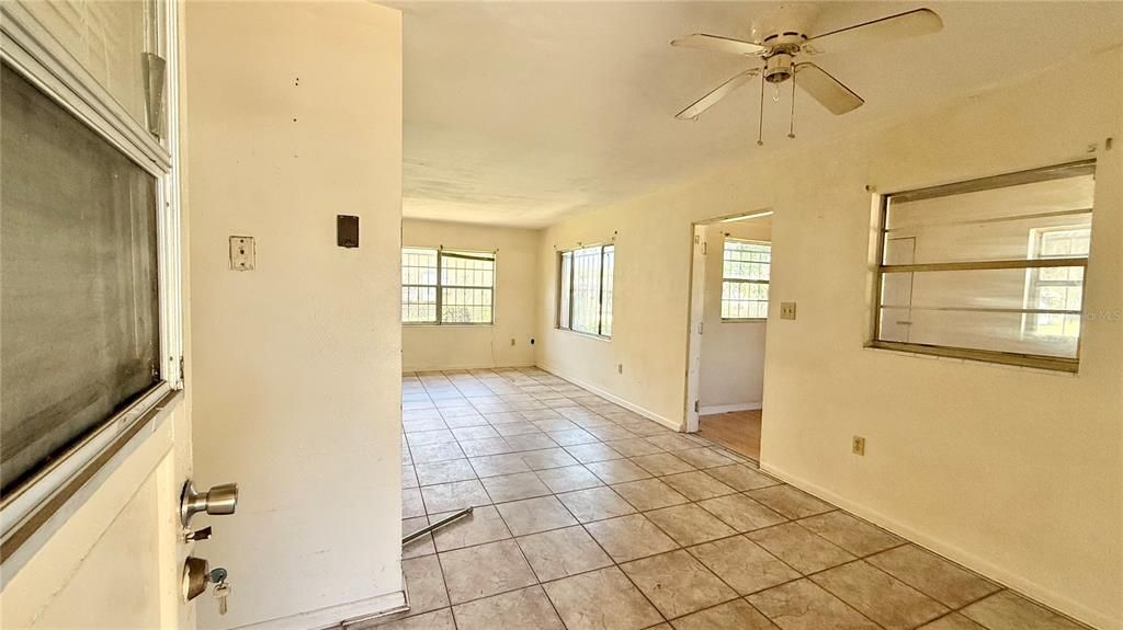 En Venta: $160,000 (3 camas, 1 baños, 988 Pies cuadrados)