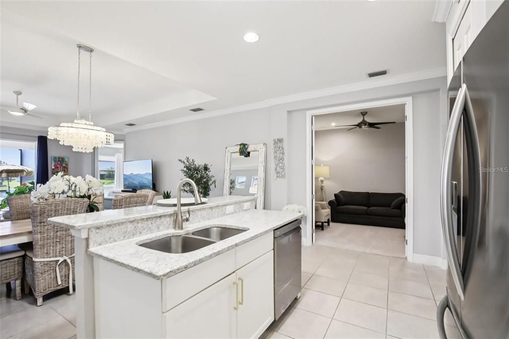 For Rent: $3,500 (2 beds, 2 baths, 1649 Square Feet)