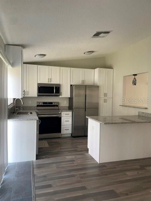 For Rent: $1,745 (3 beds, 2 baths, 1460 Square Feet)