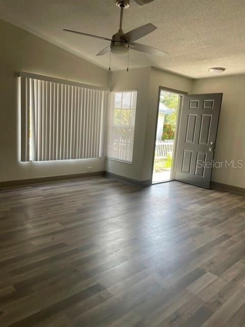 For Rent: $1,745 (3 beds, 2 baths, 1460 Square Feet)