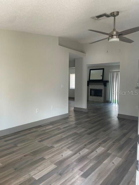 For Rent: $1,745 (3 beds, 2 baths, 1460 Square Feet)