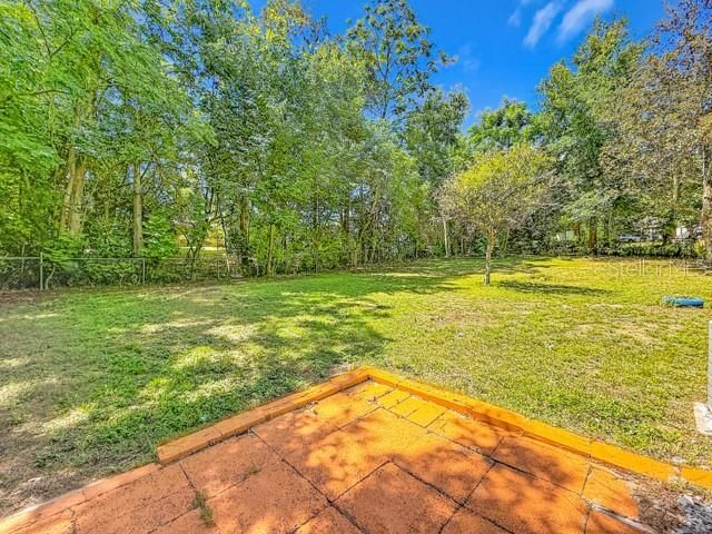 На продажу: $225,000 (3 спален, 2 ванн, 1369 Квадратных фут)