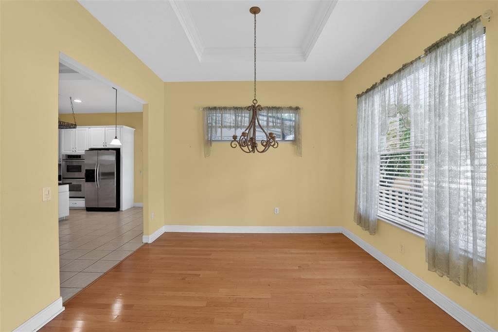 En Venta: $459,900 (3 camas, 2 baños, 2242 Pies cuadrados)