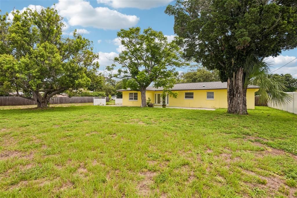 En Venta: $450,000 (3 camas, 2 baños, 1445 Pies cuadrados)