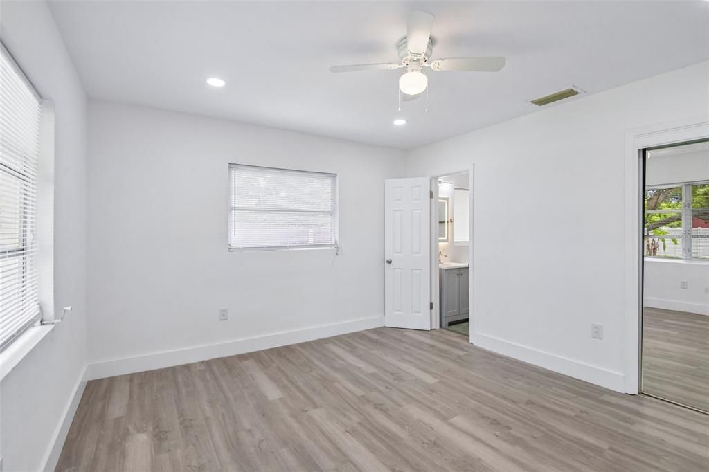 En Venta: $450,000 (3 camas, 2 baños, 1445 Pies cuadrados)