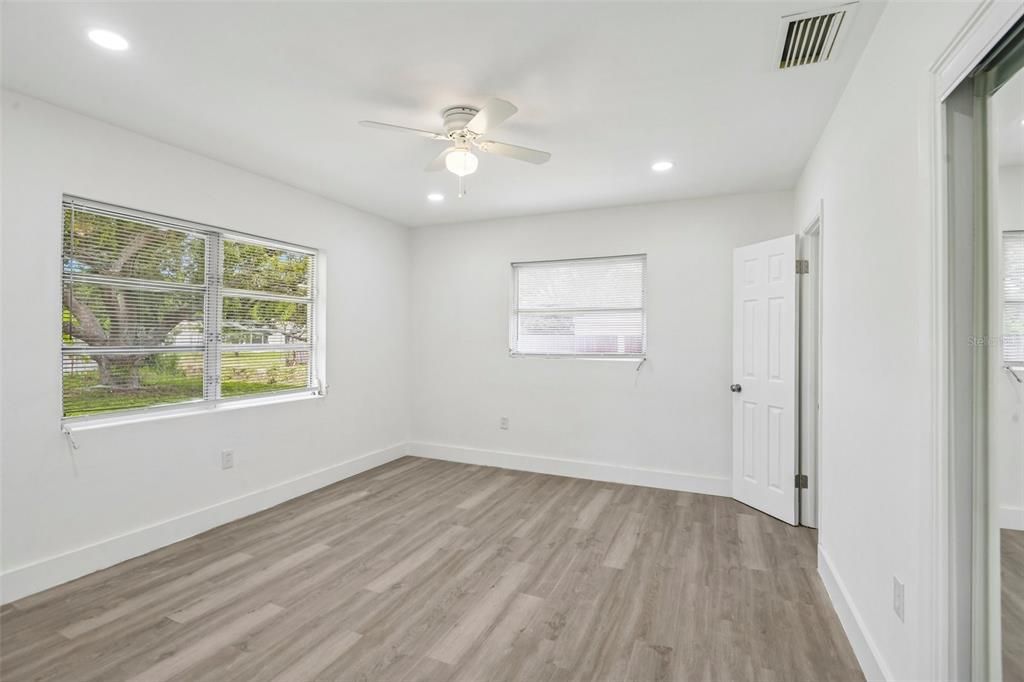 En Venta: $450,000 (3 camas, 2 baños, 1445 Pies cuadrados)