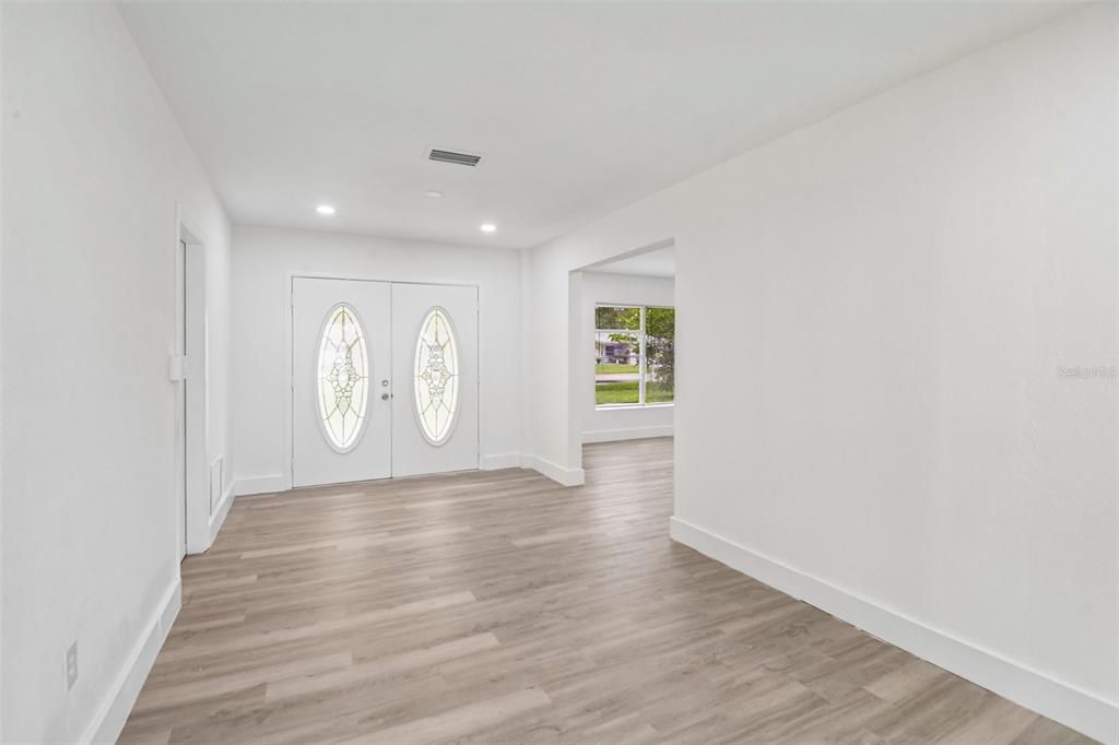 En Venta: $450,000 (3 camas, 2 baños, 1445 Pies cuadrados)