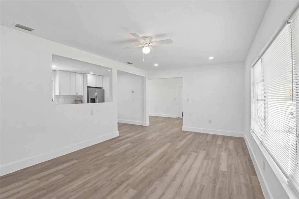 En Venta: $450,000 (3 camas, 2 baños, 1445 Pies cuadrados)