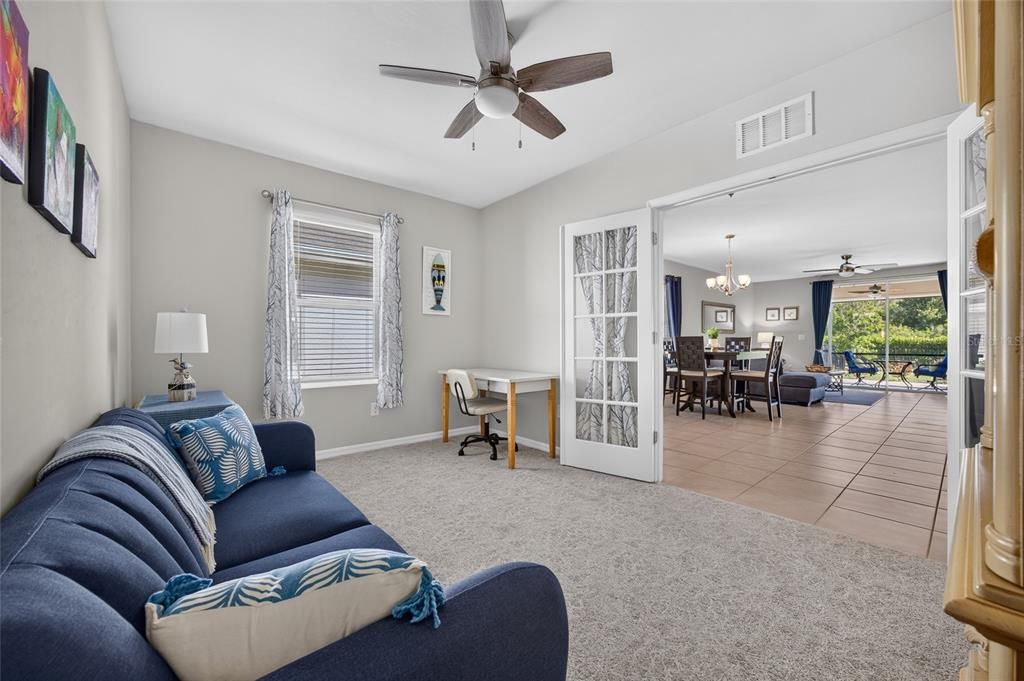 For Sale: $315,000 (2 beds, 2 baths, 1516 Square Feet)