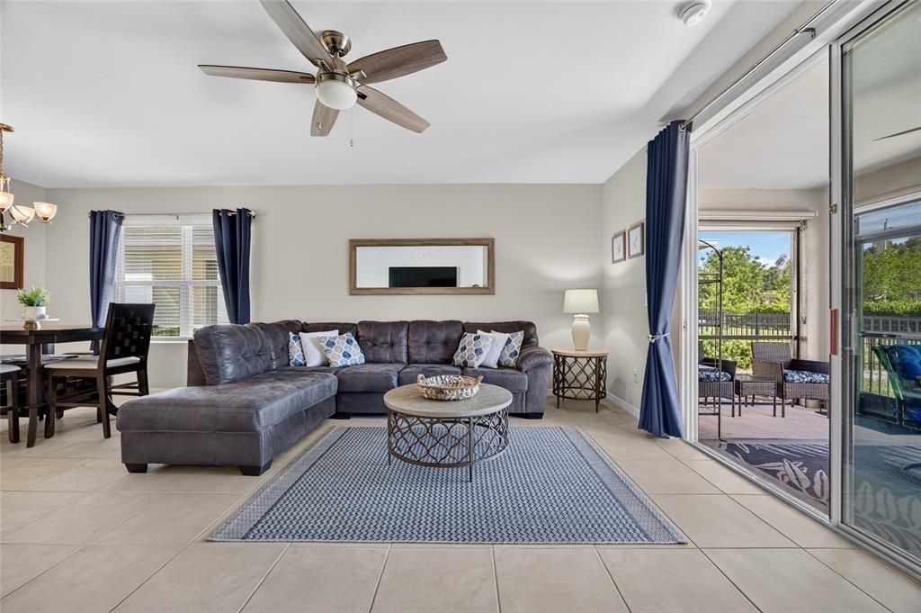 For Sale: $315,000 (2 beds, 2 baths, 1516 Square Feet)