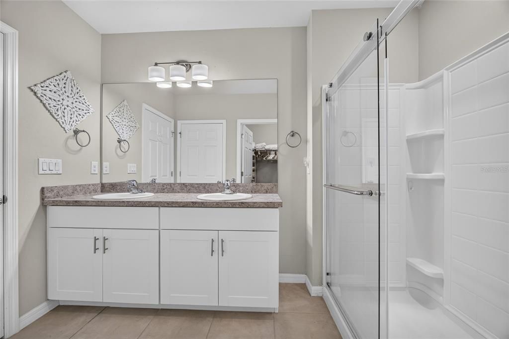 For Sale: $315,000 (2 beds, 2 baths, 1516 Square Feet)