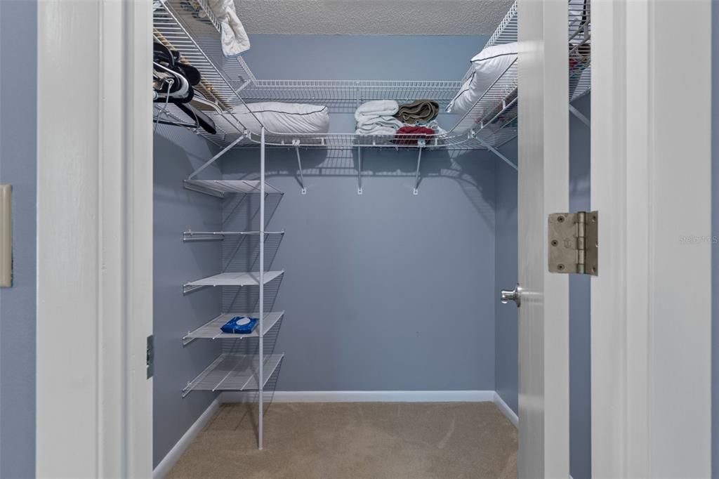 Activo con contrato: $170,000 (2 camas, 2 baños, 987 Pies cuadrados)