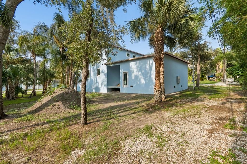 For Sale: $1,099,000 (4 beds, 3 baths, 2972 Square Feet)