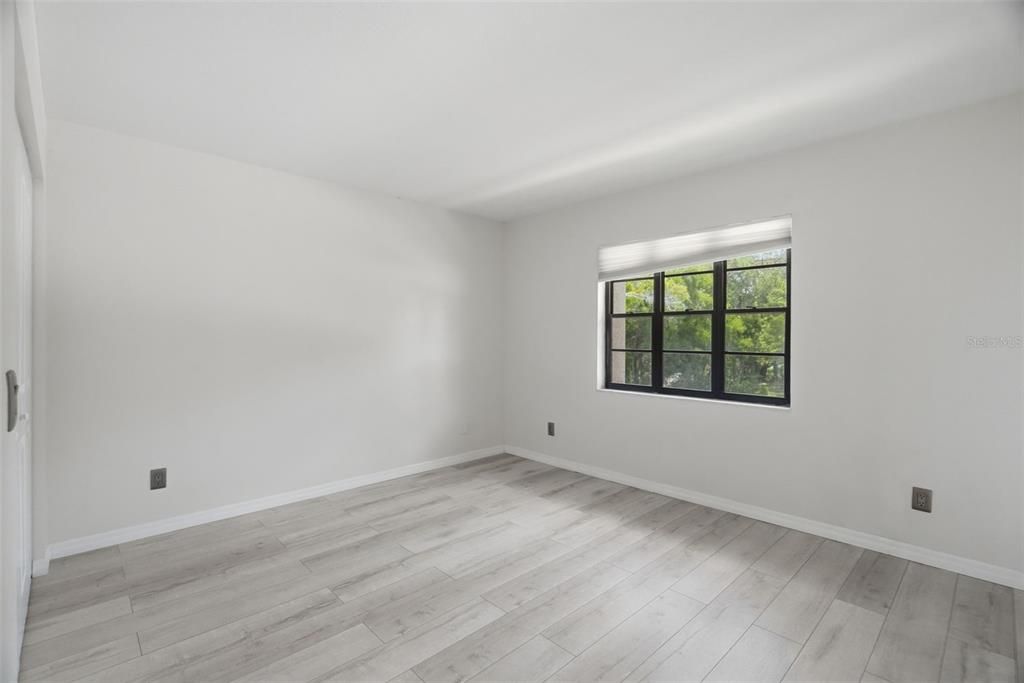 For Sale: $309,900 (2 beds, 2 baths, 1626 Square Feet)