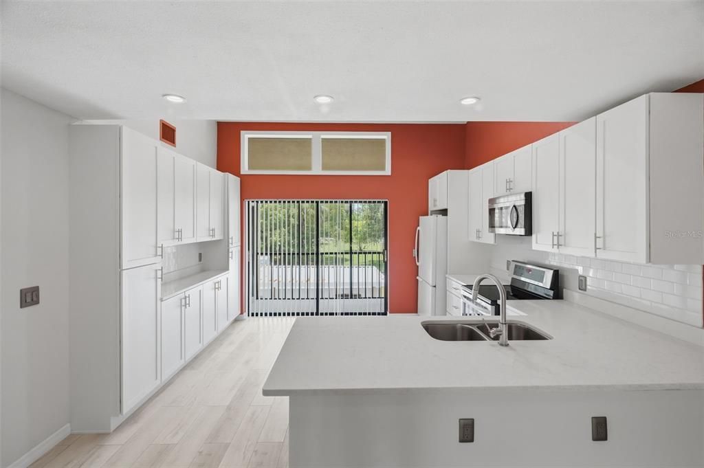 For Sale: $309,900 (2 beds, 2 baths, 1626 Square Feet)