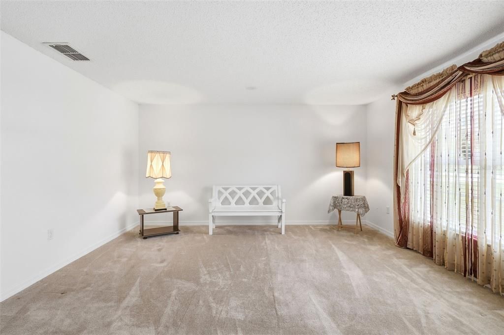 For Sale: $425,000 (4 beds, 2 baths, 2542 Square Feet)