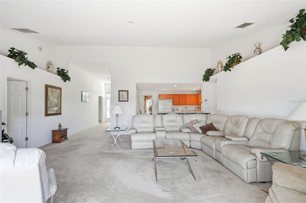 For Sale: $425,000 (4 beds, 2 baths, 2542 Square Feet)