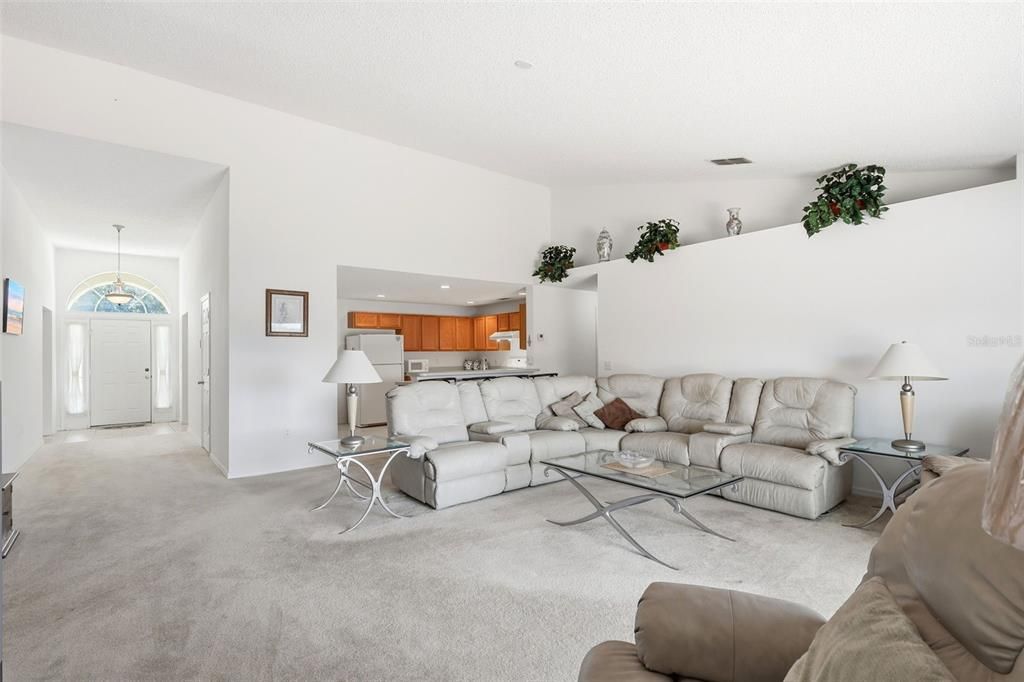 For Sale: $425,000 (4 beds, 2 baths, 2542 Square Feet)