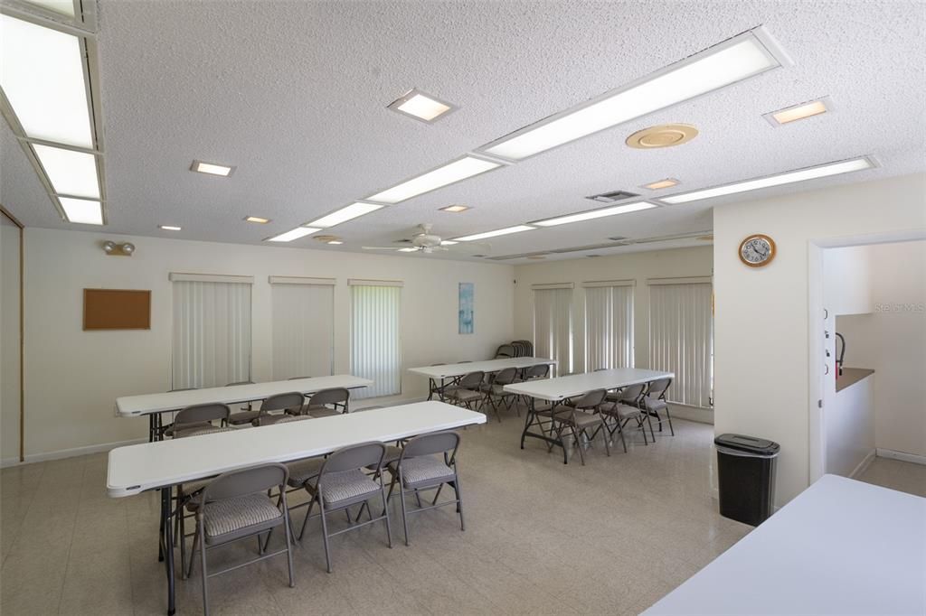 For Sale: $180,000 (2 beds, 2 baths, 928 Square Feet)