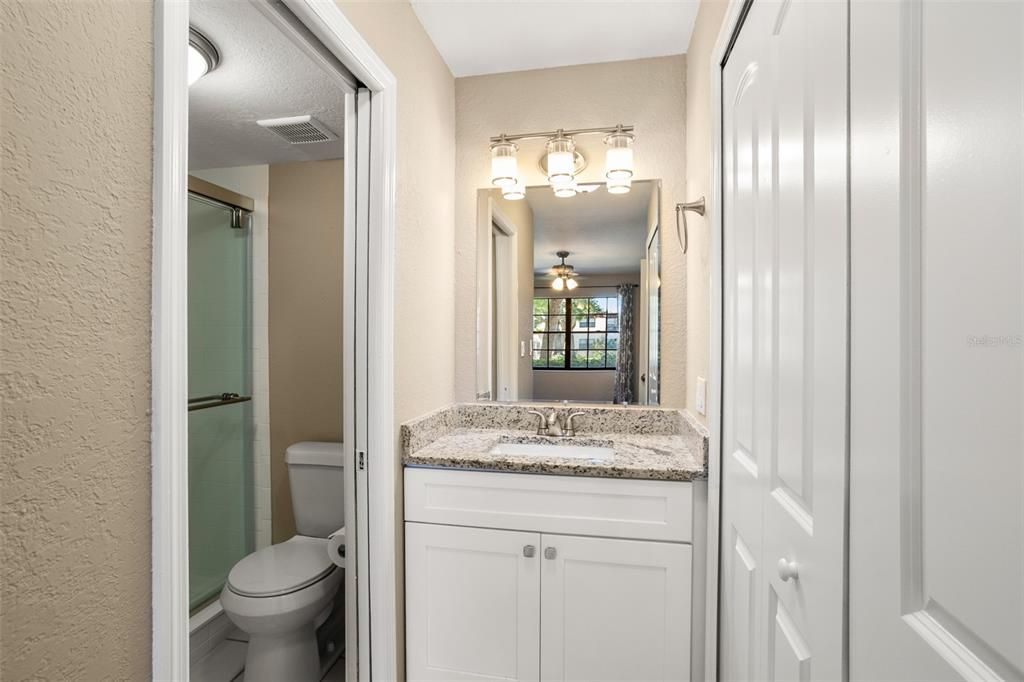For Sale: $180,000 (2 beds, 2 baths, 928 Square Feet)
