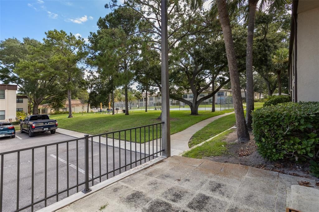 For Sale: $180,000 (2 beds, 2 baths, 928 Square Feet)