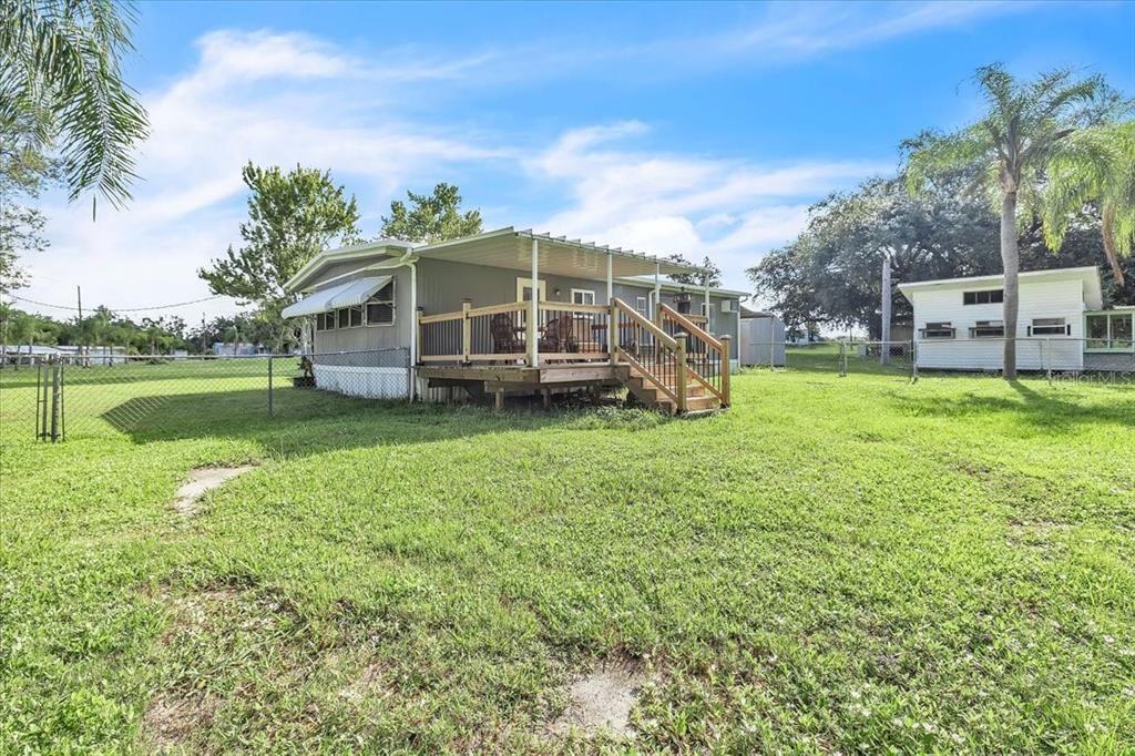 For Sale: $179,000 (2 beds, 2 baths, 935 Square Feet)