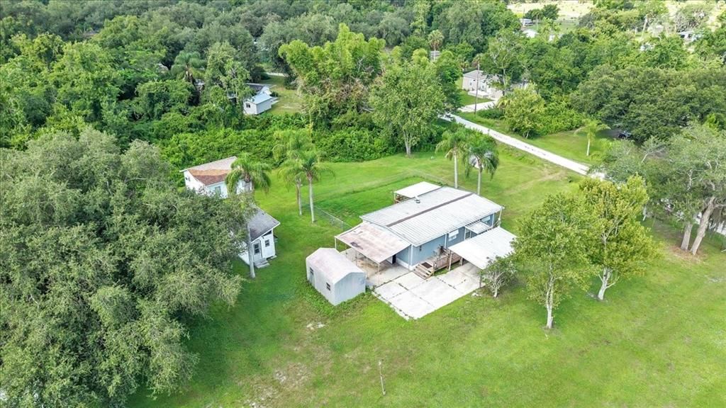 For Sale: $179,000 (2 beds, 2 baths, 935 Square Feet)