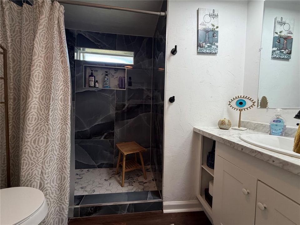 En Renta: $1,800 (3 camas, 1 baños, 940 Pies cuadrados)