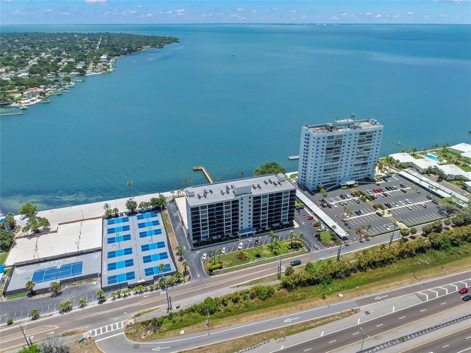 En Venta: $285,000 (2 camas, 2 baños, 1290 Pies cuadrados)