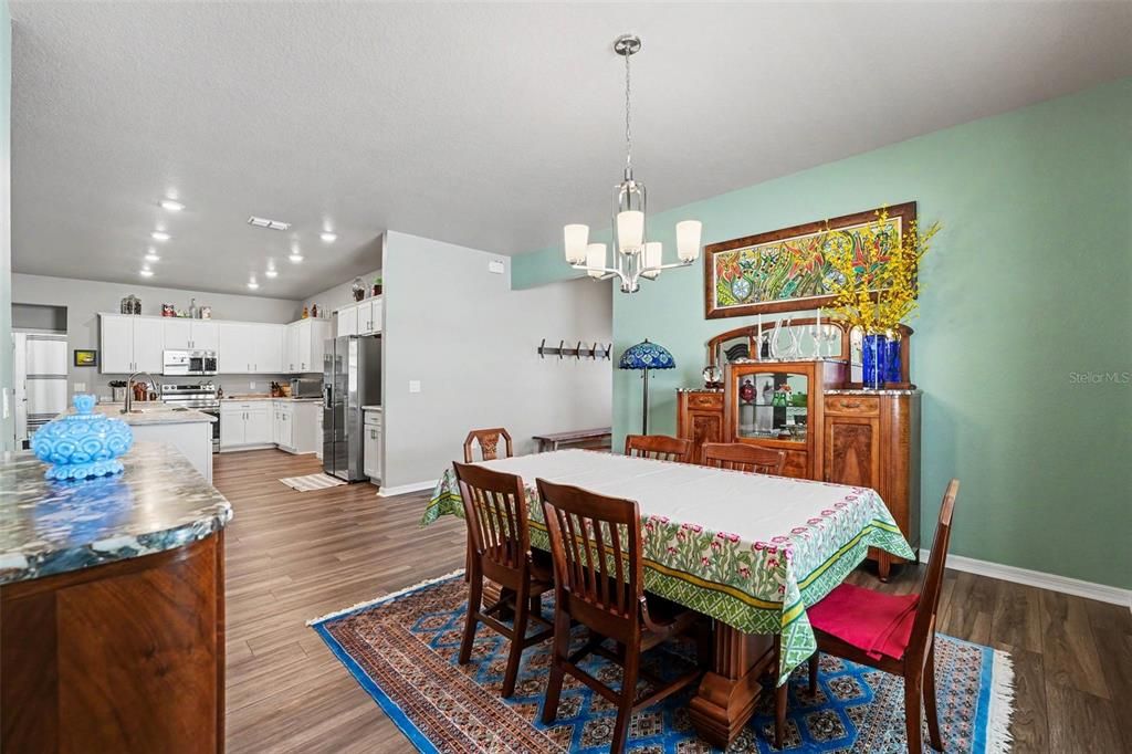 For Sale: $410,000 (4 beds, 2 baths, 2365 Square Feet)