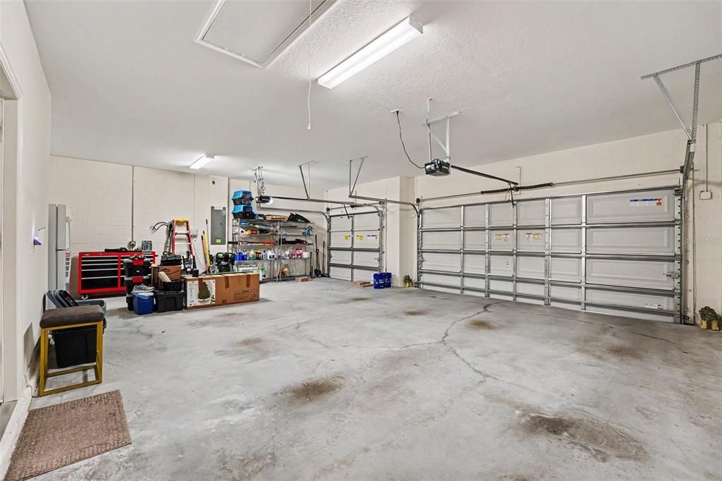 For Sale: $410,000 (4 beds, 2 baths, 2365 Square Feet)