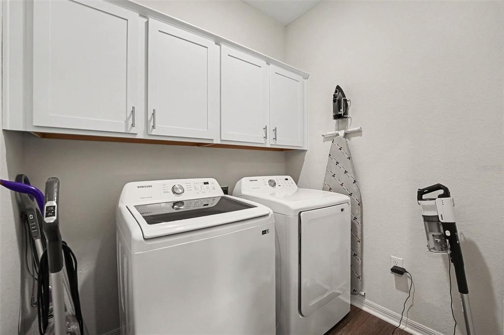 For Sale: $410,000 (4 beds, 2 baths, 2365 Square Feet)