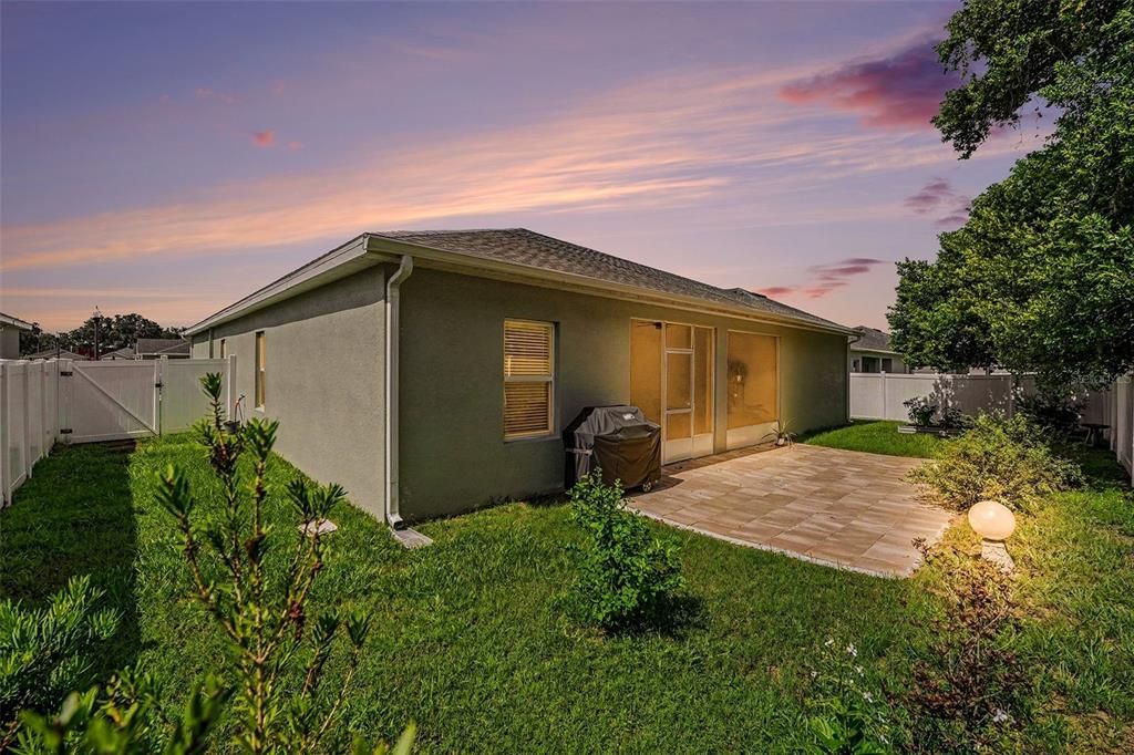 For Sale: $410,000 (4 beds, 2 baths, 2365 Square Feet)