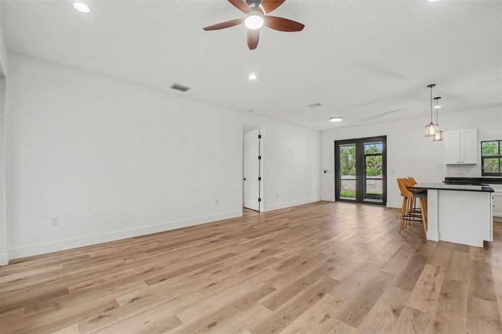 На продажу: $435,000 (3 спален, 2 ванн, 1492 Квадратных фут)