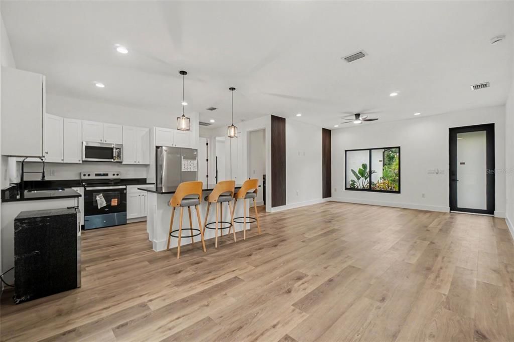 На продажу: $435,000 (3 спален, 2 ванн, 1492 Квадратных фут)