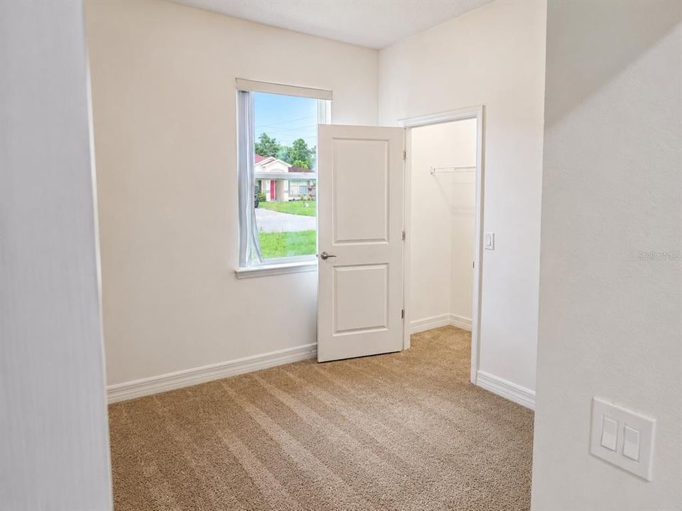 For Rent: $1,875 (3 beds, 2 baths, 1244 Square Feet)