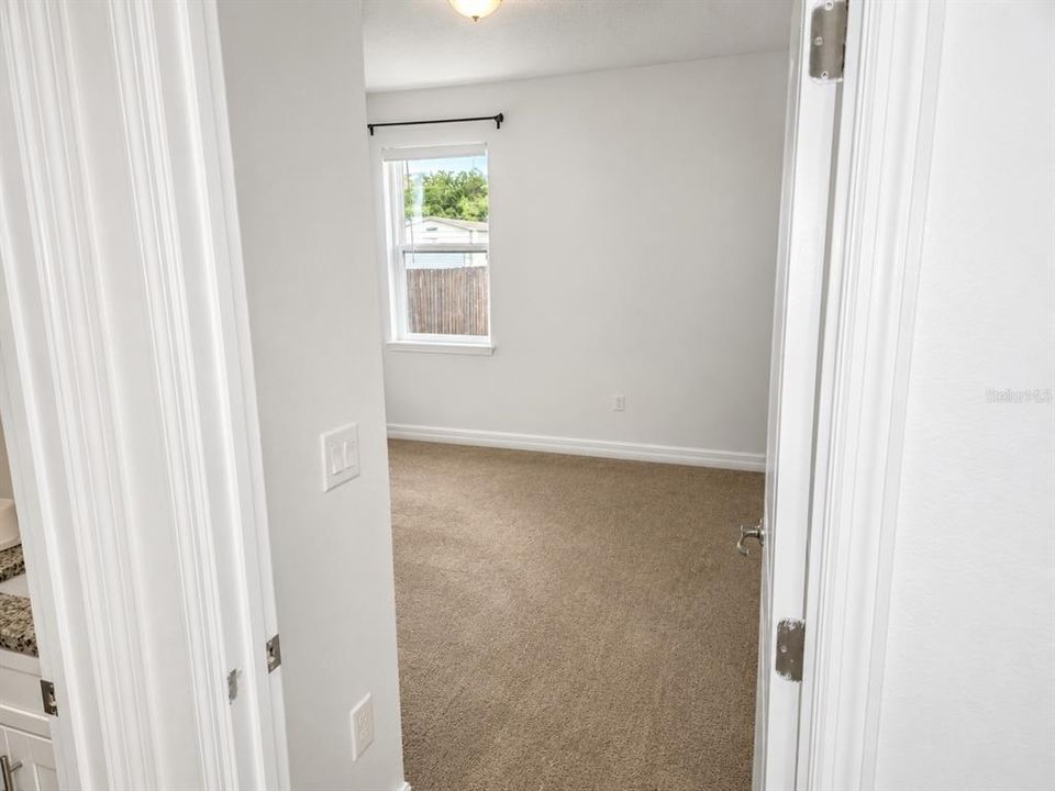 For Rent: $1,875 (3 beds, 2 baths, 1244 Square Feet)