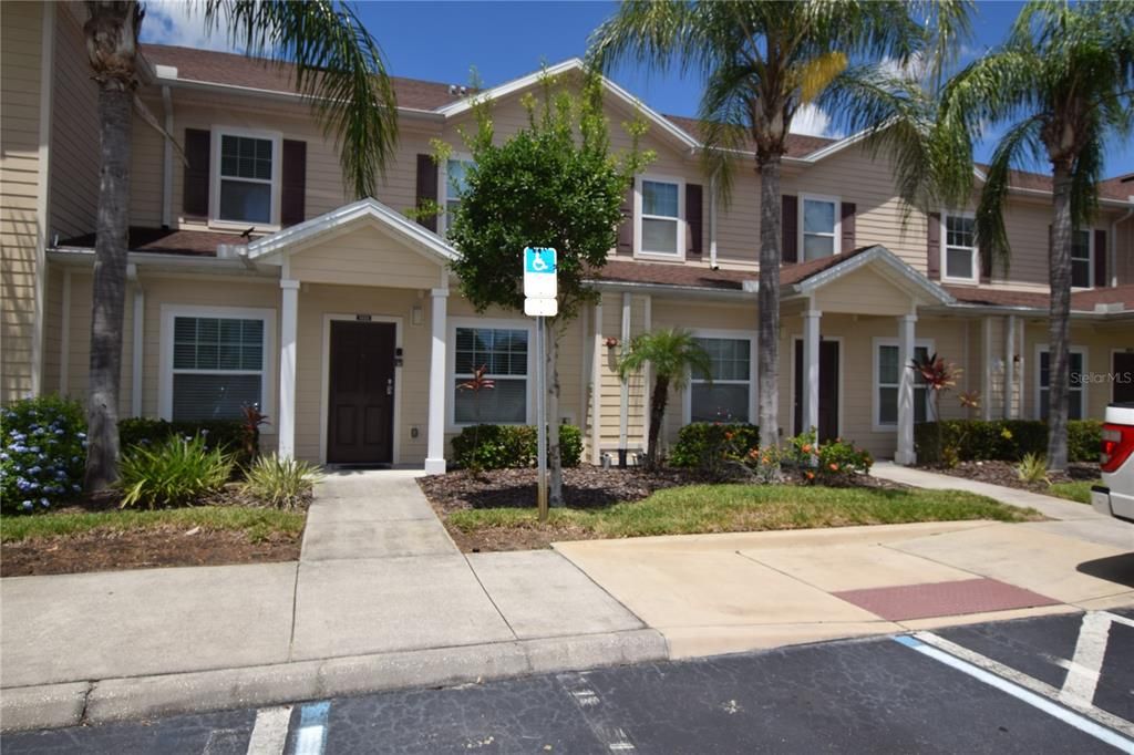 For Rent: $1,800 (3 beds, 2 baths, 1300 Square Feet)