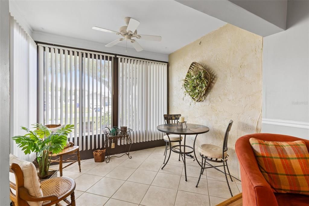 En Venta: $185,000 (2 camas, 2 baños, 1000 Pies cuadrados)
