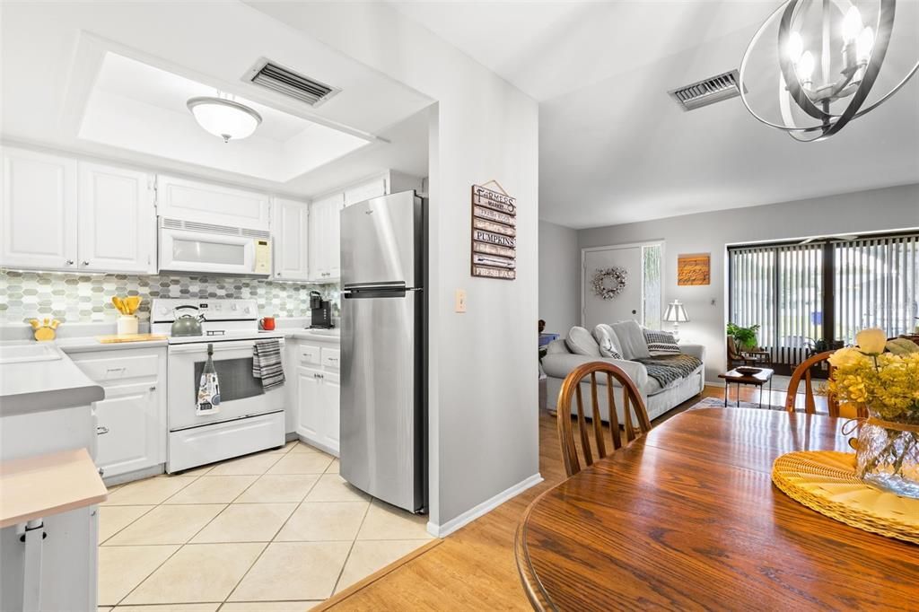 En Venta: $185,000 (2 camas, 2 baños, 1000 Pies cuadrados)