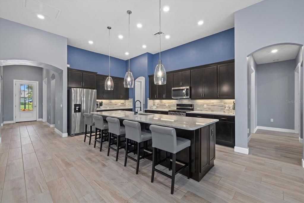 For Sale: $899,900 (4 beds, 2 baths, 3178 Square Feet)